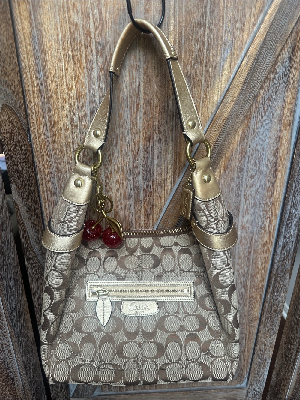 Coach Signature C Penelope Jacquard Logo Gold Leather Trim & Coach Cherry Charm - Picture 16 of 16